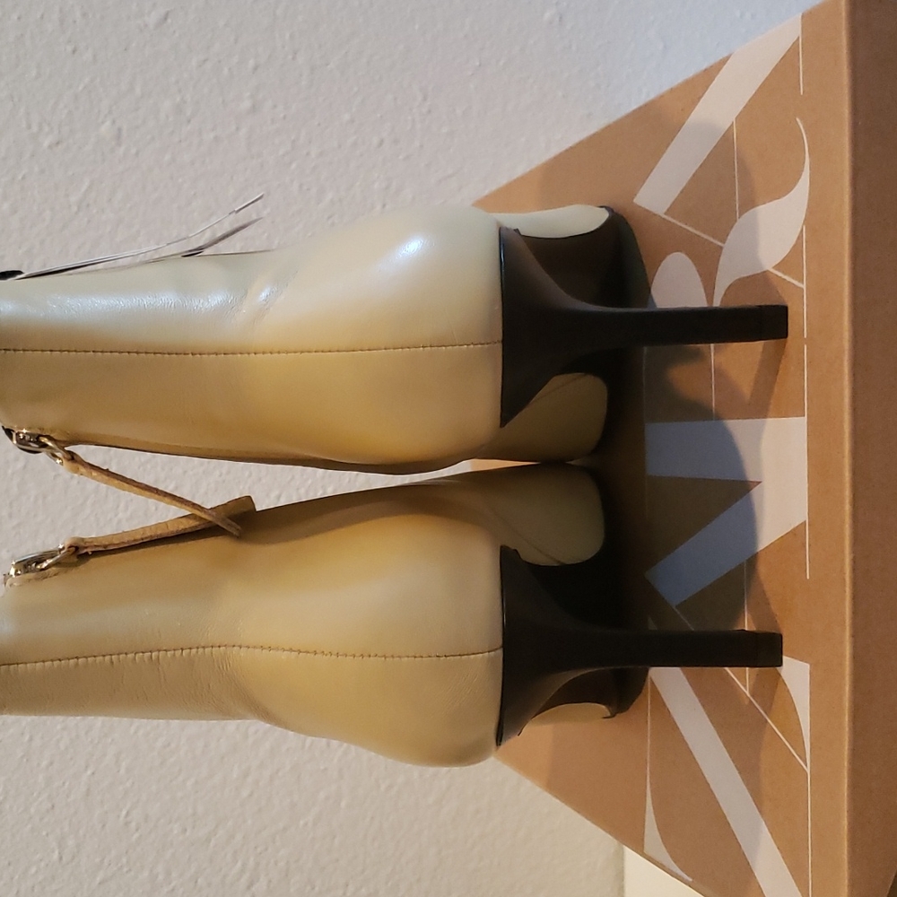 🚨 Flash Sale 🚨ZARA Booties - Picture 3 of 4